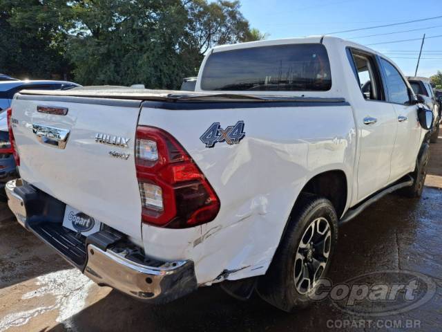 2025 TOYOTA HILUX CD 