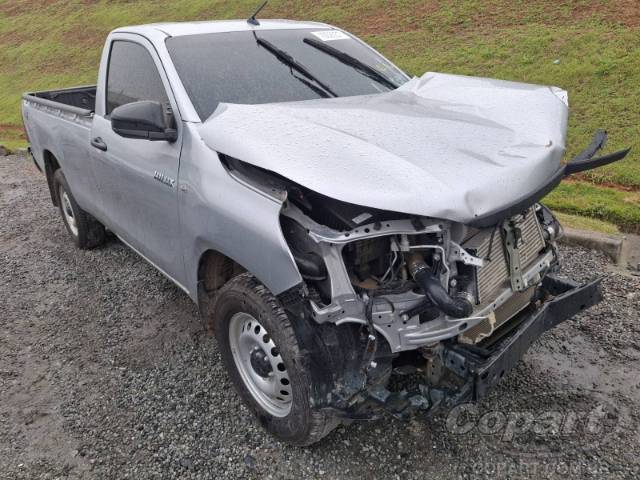 2025 TOYOTA HILUX CS 