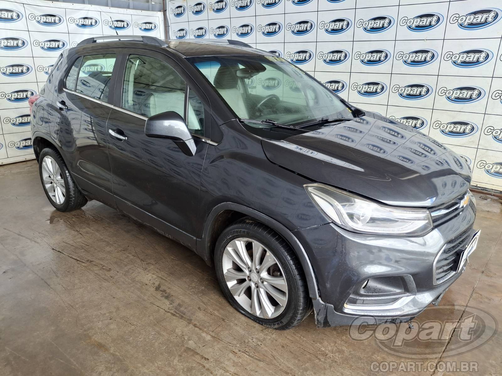 Veículo GM - Chevrolet Tracker Chevrolet Tracker LTZ AT 1.4 16V Ecotec Turbo 2017 2017 em leilão