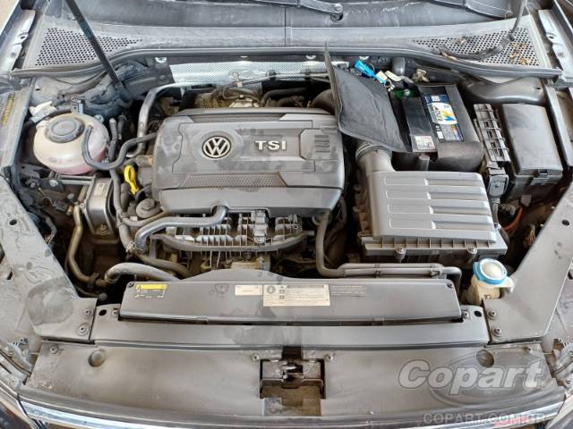 2018 VOLKSWAGEN PASSAT 