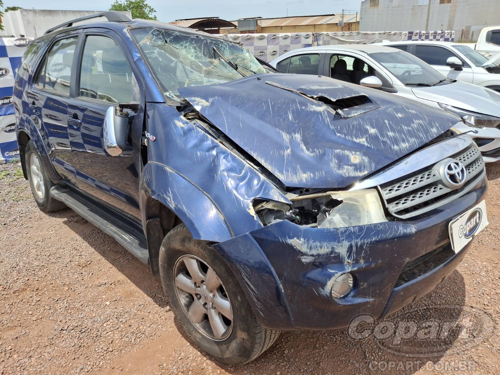 Veículo Toyota Hilux SW4 Toyota Hilux SW4 SRV 3.0 D-4D Turbo 2010 2010 em leilão