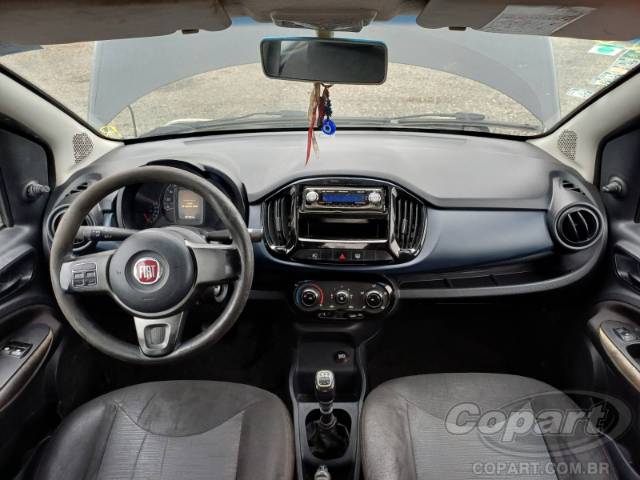 2015 FIAT UNO 