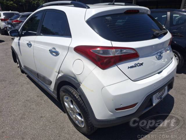 2015 HYUNDAI HB20 