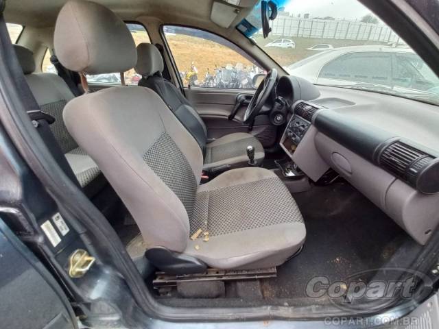 2009 CHEVROLET CLASSIC 