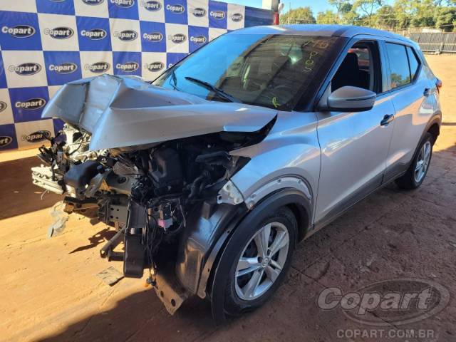 2025 NISSAN Kicks Play 