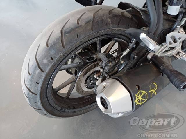 2025 YAMAHA YZF R15 