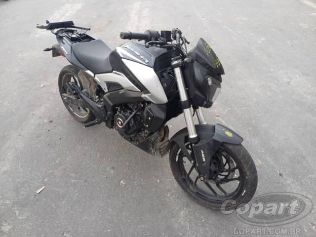 2025 BAJAJ DOMINAR 