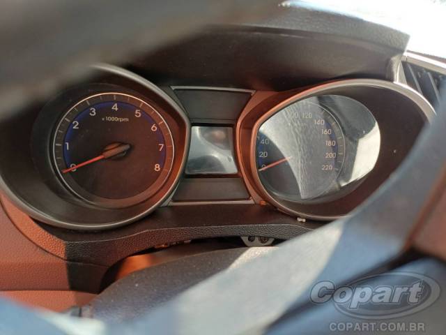 2015 HYUNDAI HB20S 