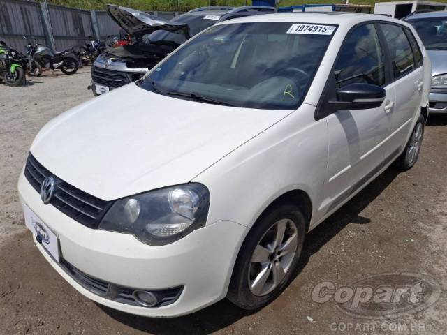 2014 VOLKSWAGEN POLO 