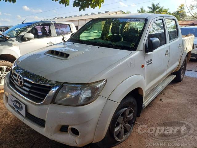 2015 TOYOTA HILUX CD 