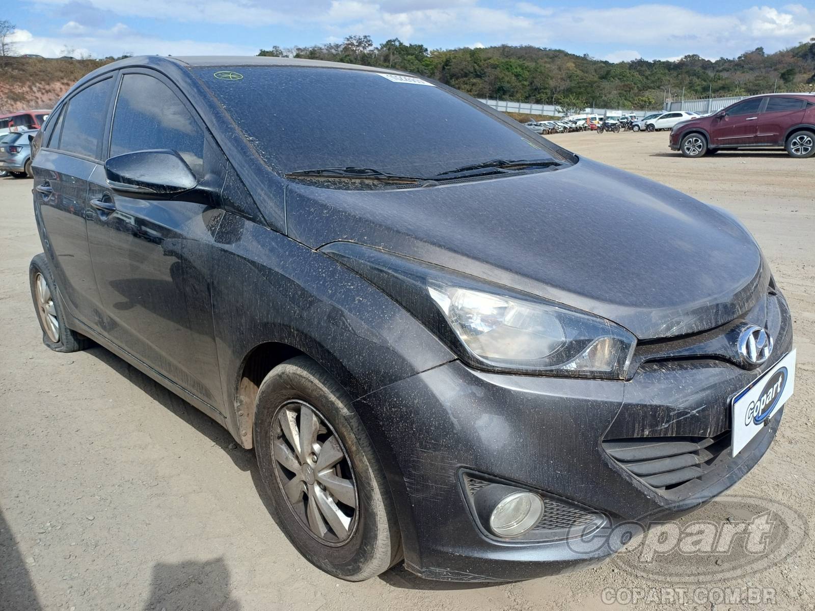 Veículo Hyundai HB20S HYUNDAI HB20S Comfort Plus 1.0 12V CVVT 2014 2015 em leilão