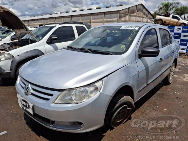 2013 VOLKSWAGEN VOYAGE 