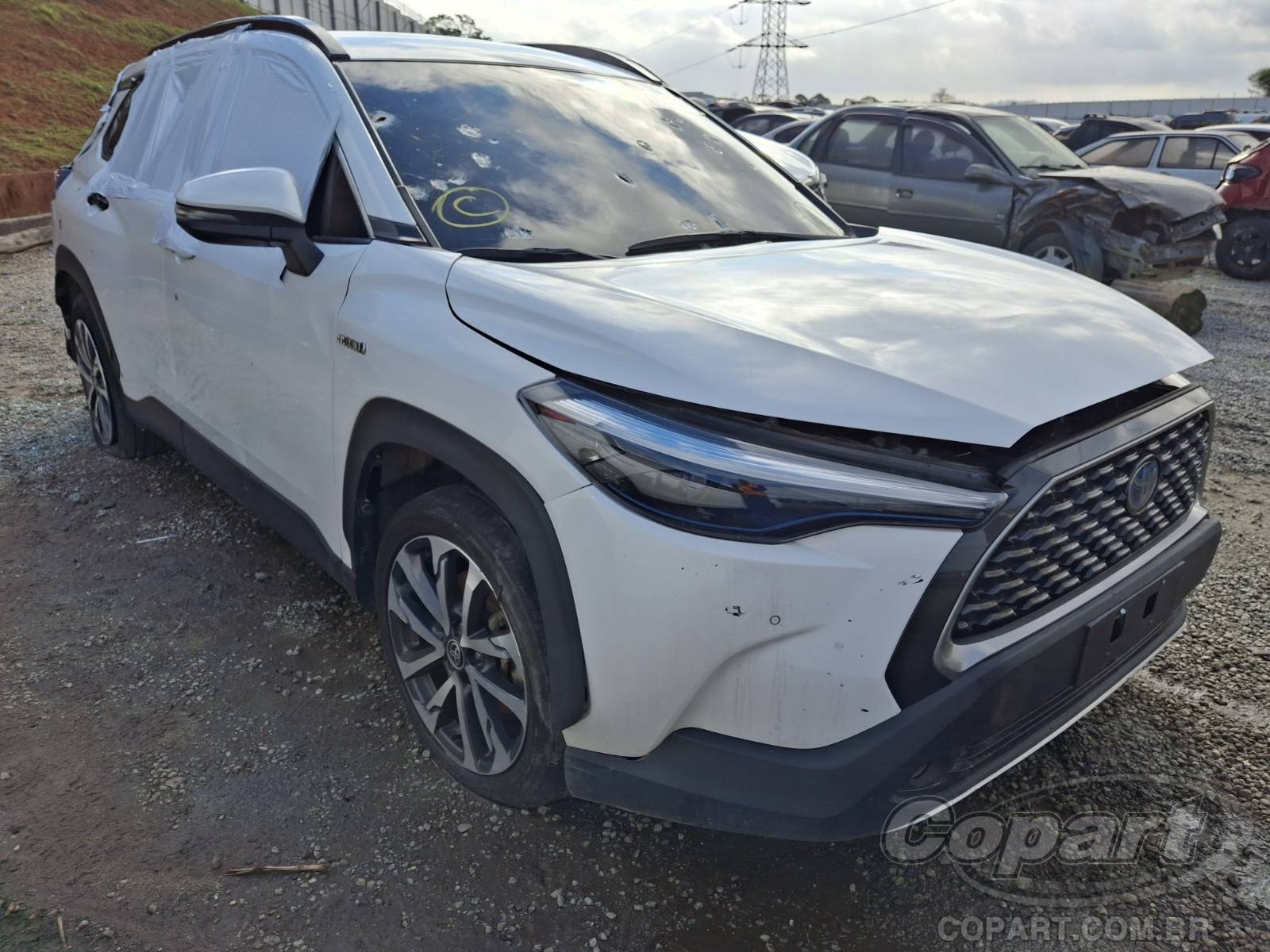 Toyota Corolla Cross 2022 em leilão