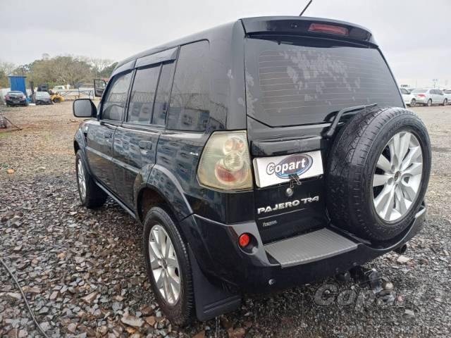 2011 MITSUBISHI PAJERO TR4 