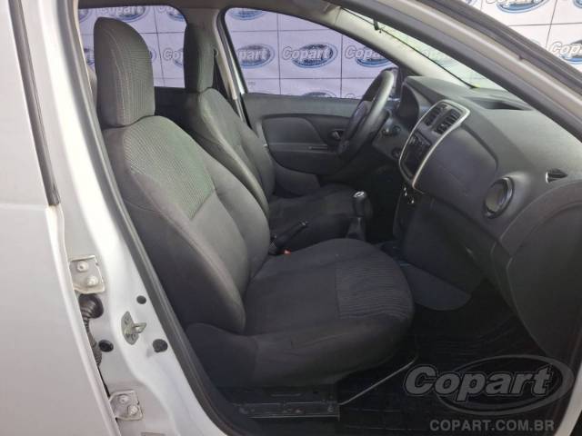 2017 RENAULT SANDERO 