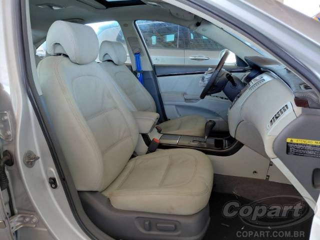 2011 HYUNDAI AZERA 