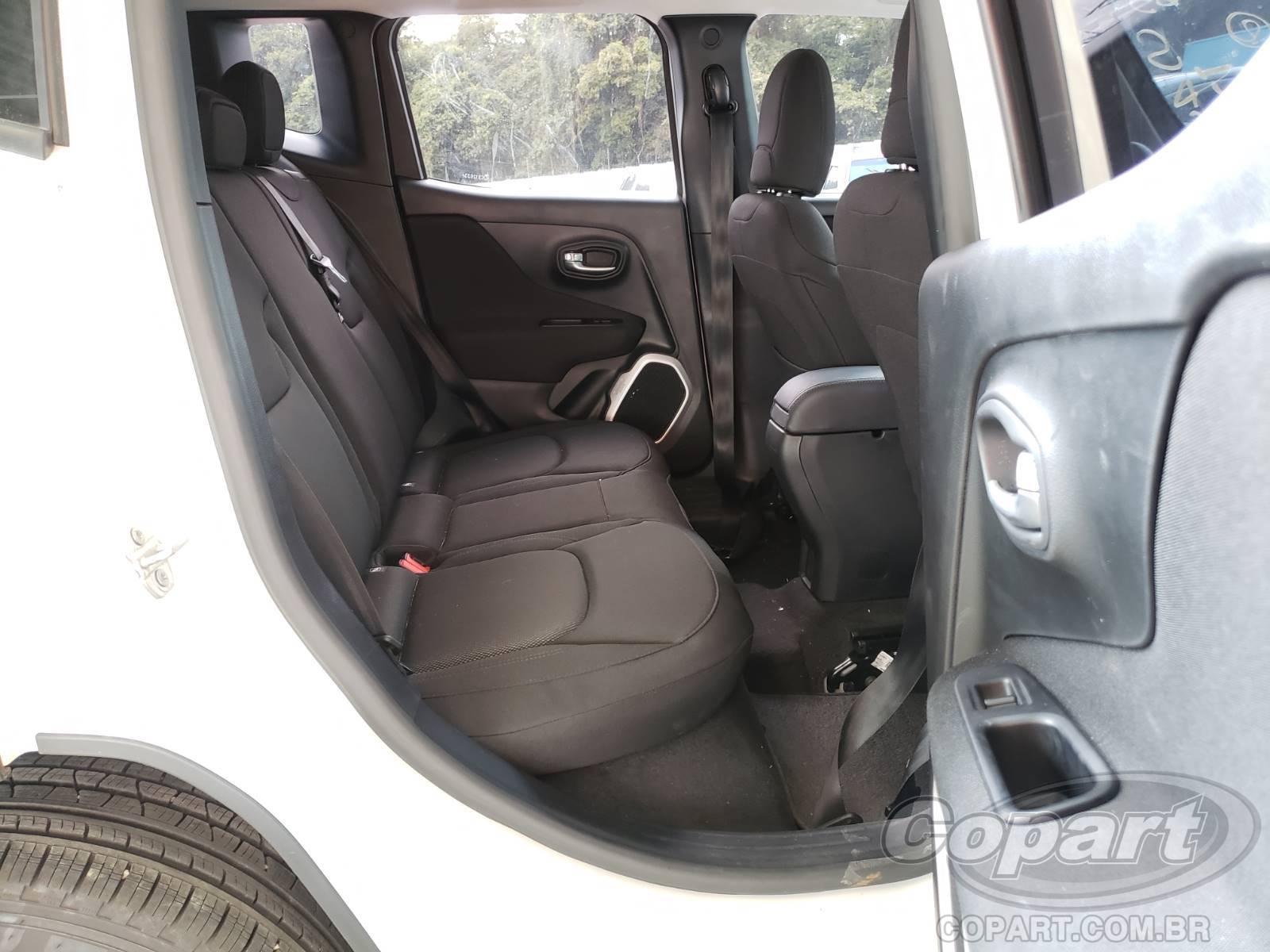 Foto 6 de 10: 2020 JEEP RENEGADE