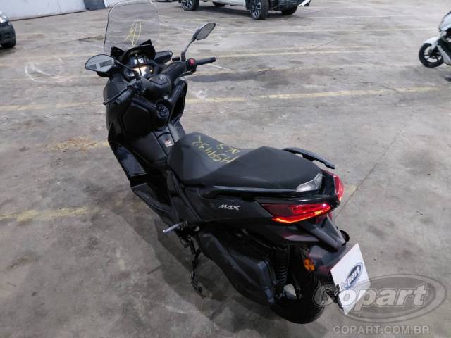 2025 YAMAHA XMAX 