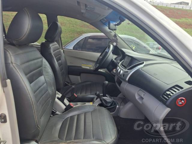 2013 MITSUBISHI L200 TRITON 