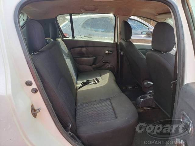 2015 RENAULT SANDERO 