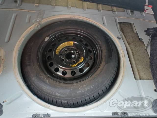 2021 VOLKSWAGEN VOYAGE 