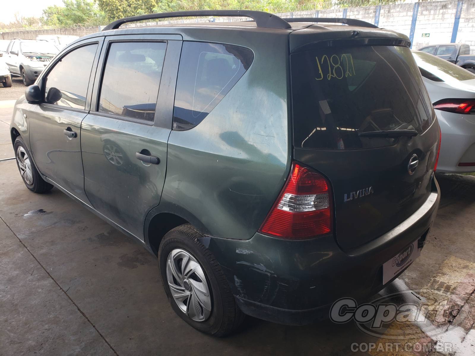 Foto 3: 2010 NISSAN LIVINA