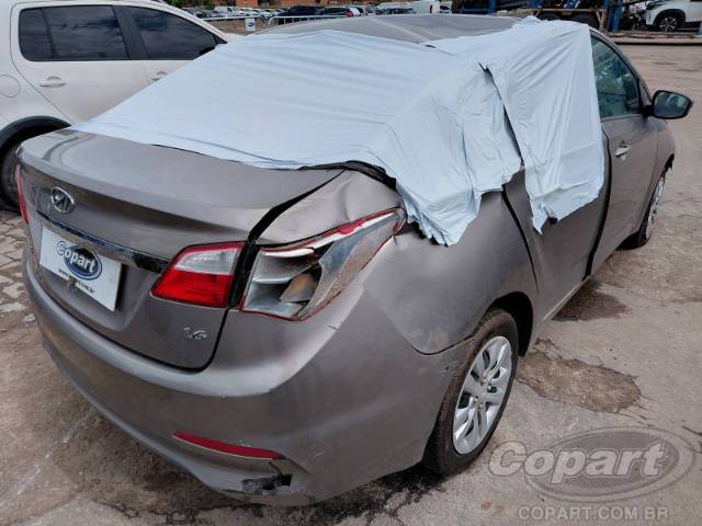 2016 HYUNDAI HB20S 