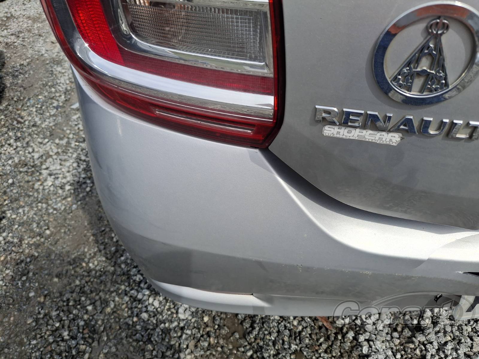 Foto 13 de 13: 2016 RENAULT LOGAN