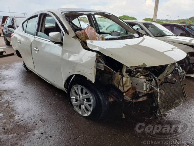 2016 NISSAN VERSA 
