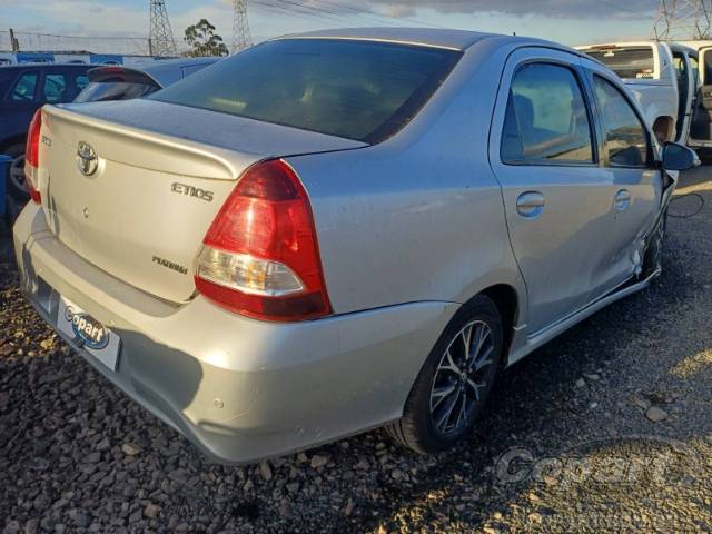2017 TOYOTA ETIOS SEDA 