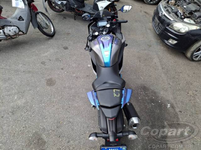 2025 YAMAHA YZF R15 
