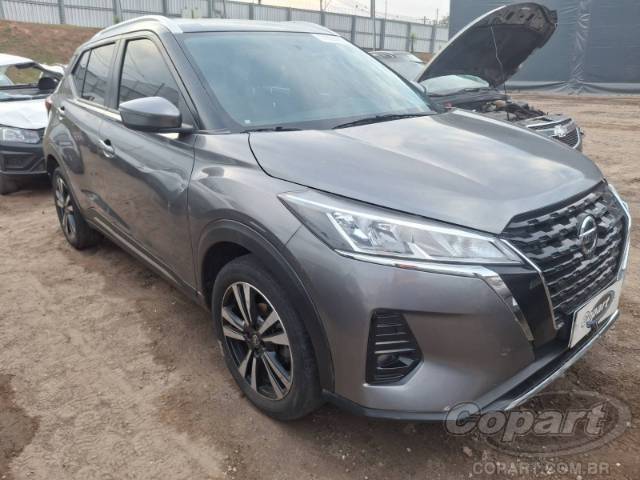 2022 NISSAN KICKS 