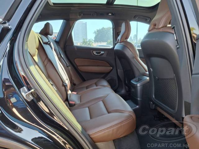 2022 VOLVO XC60 