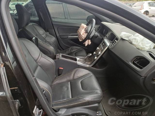 2016 VOLVO S60 