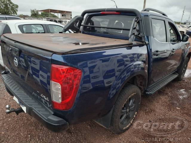 2022 NISSAN FRONTIER CD 