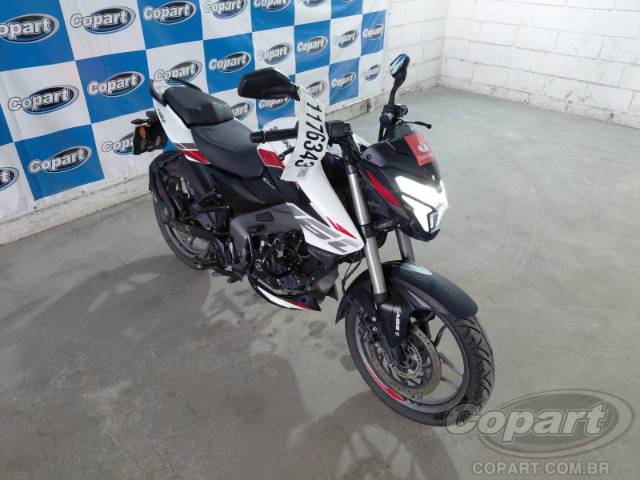 2026 BAJAJ DOMINAR 