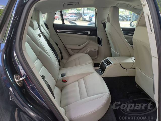 2023 PORSCHE PANAMERA 