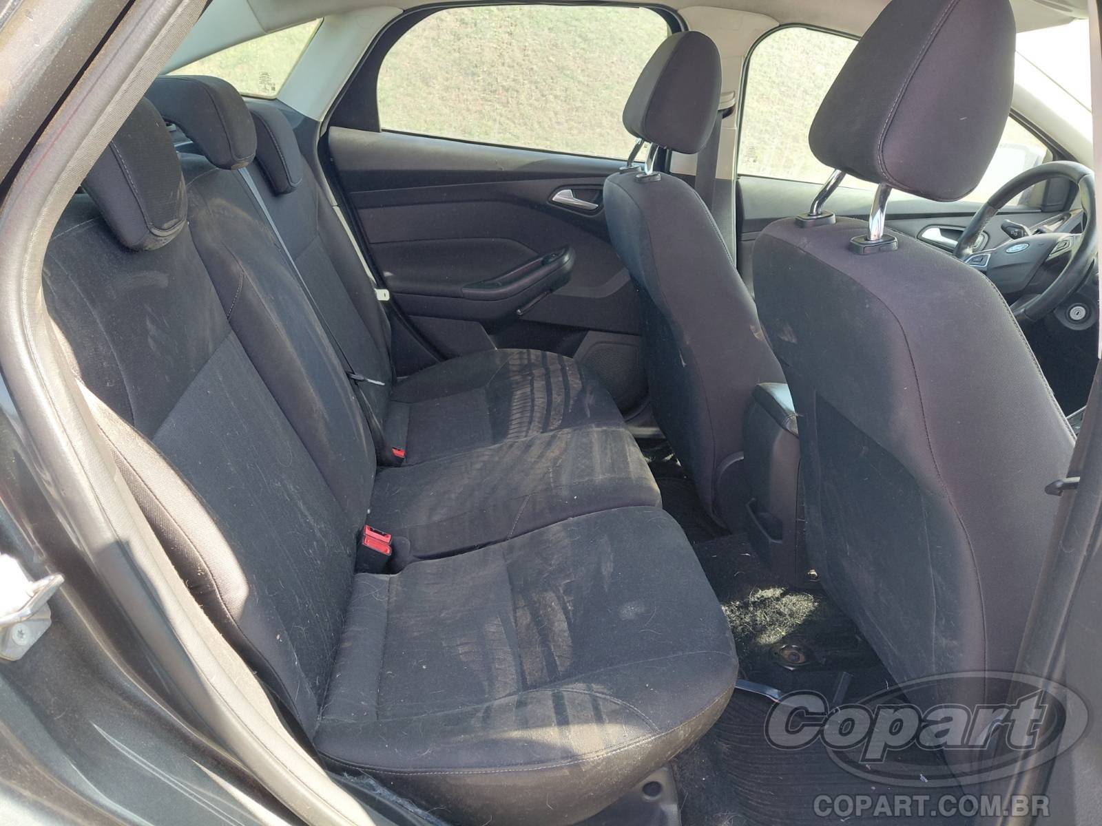 Foto 6 de 13: 2018 FORD FOCUS FASTBACK