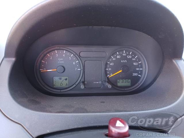 2005 FORD FIESTA 
