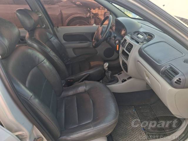 2003 RENAULT CLIO SEDAN 