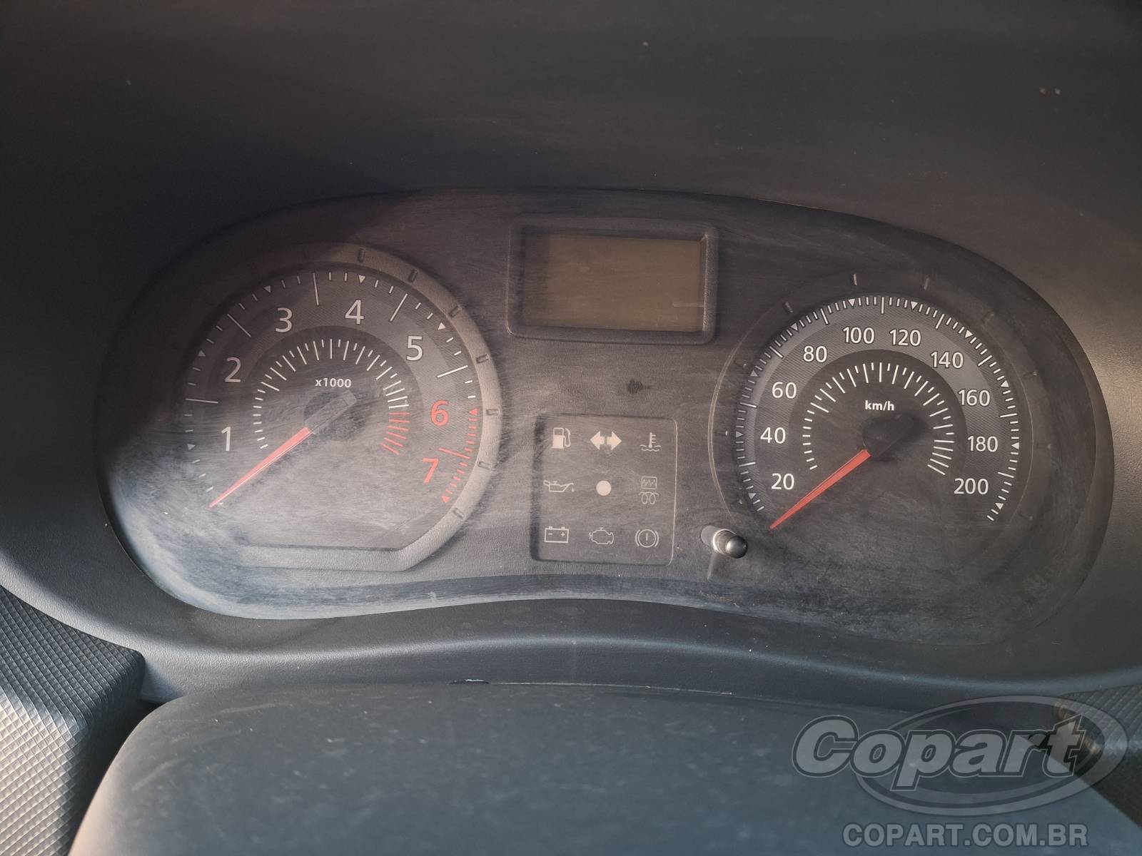 2013 RENAULT LOGAN — foto 8 de 10