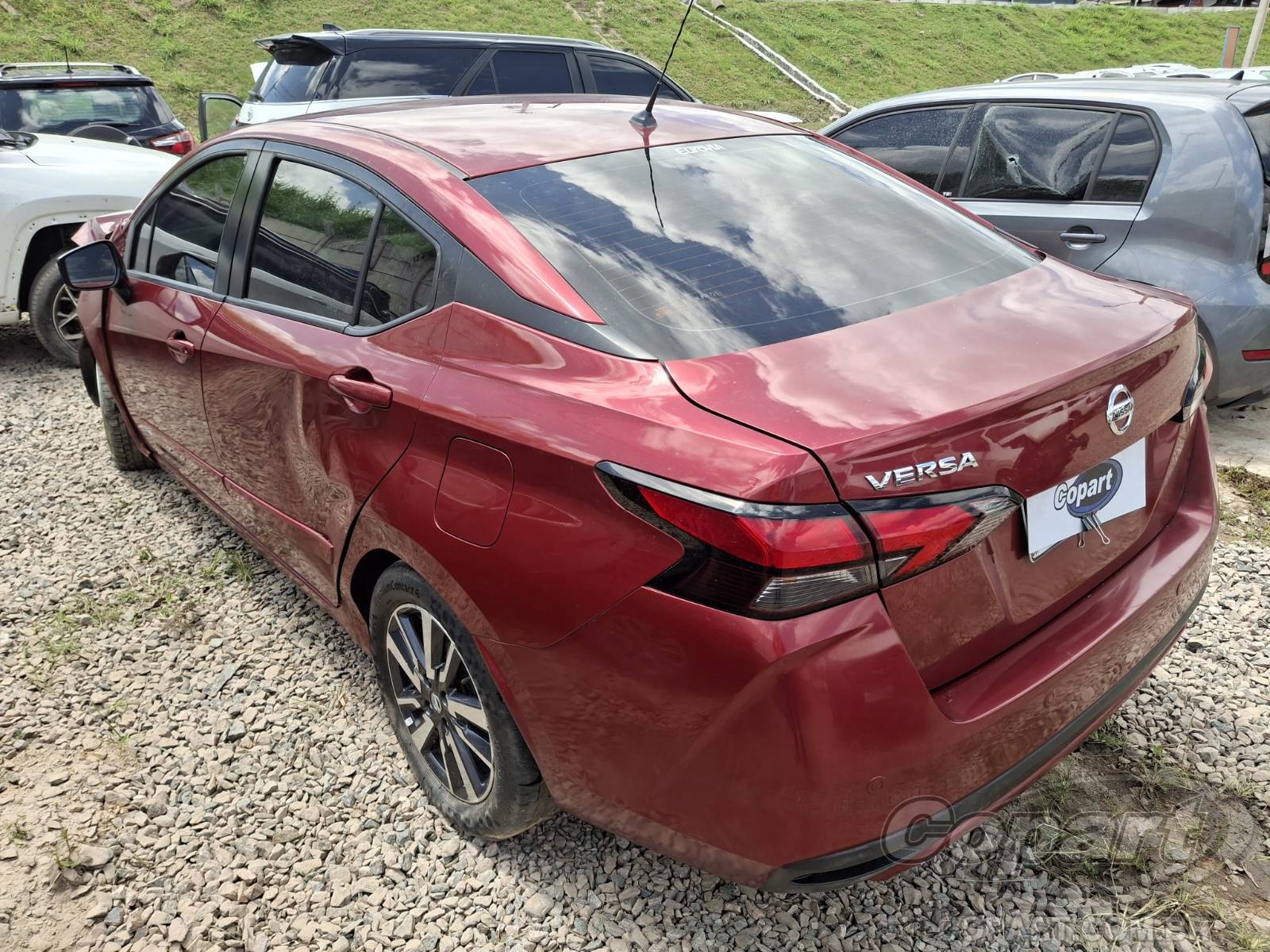 2022 NISSAN VERSA — foto 3 de 12