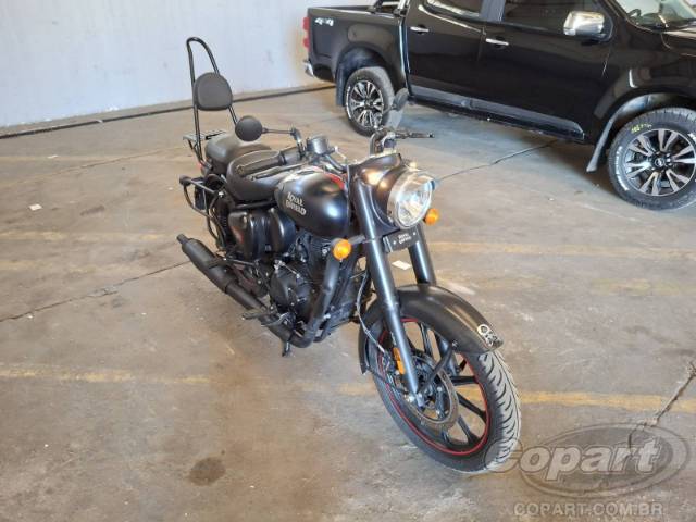2025 ROYAL ENFIELD CLASSIC 