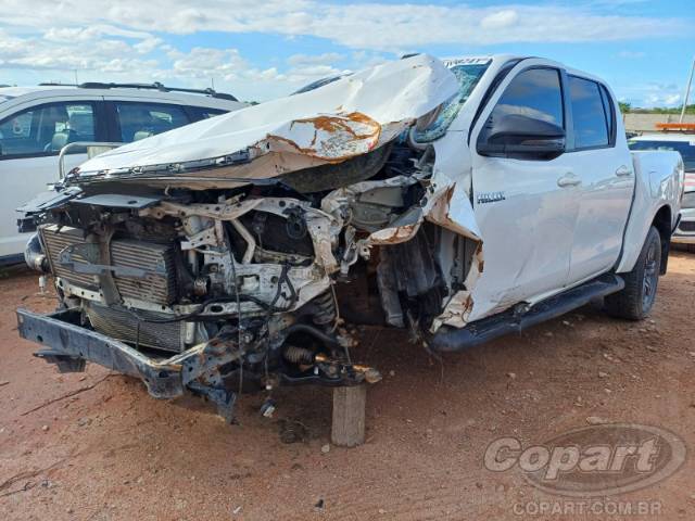2024 TOYOTA HILUX CD 