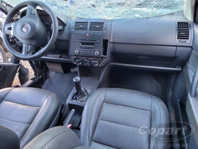 2013 VOLKSWAGEN POLO SEDAN 