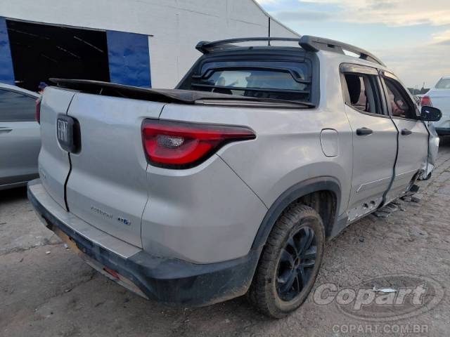2017 FIAT TORO 