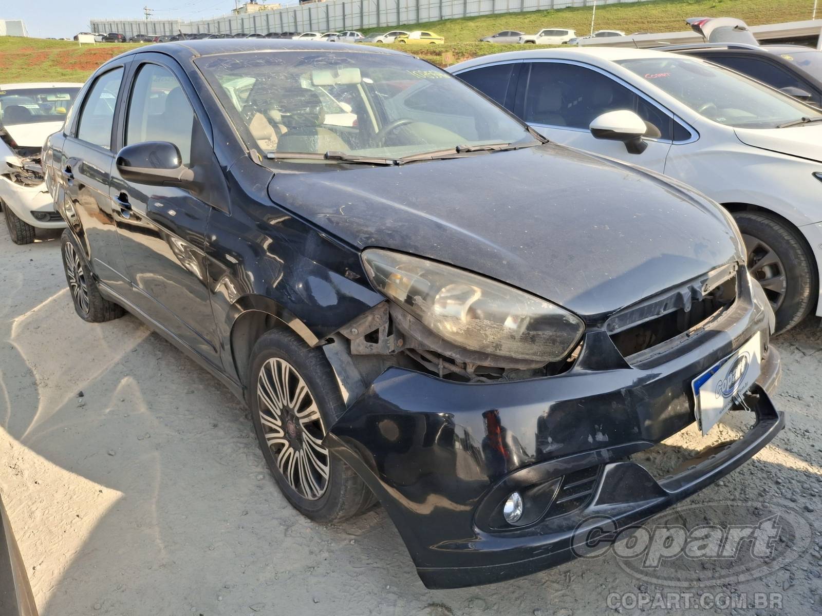 Veículo Fiat Grand Siena Fiat Grand Siena Essence 1.6 16V E.torQ 2015 2015 em leilão