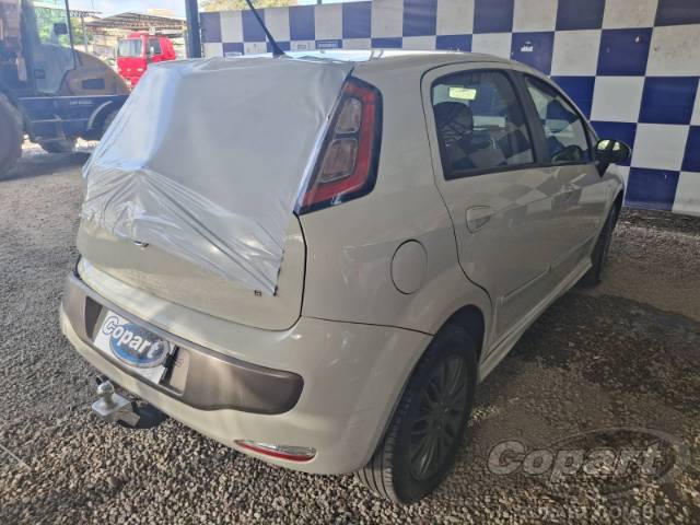 2015 FIAT PUNTO 