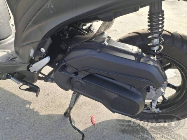 2025 YAMAHA FLUO 