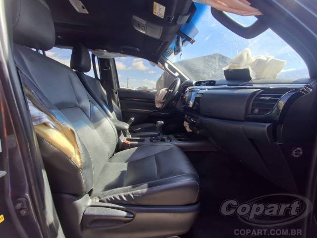 2019 TOYOTA HILUX CD 